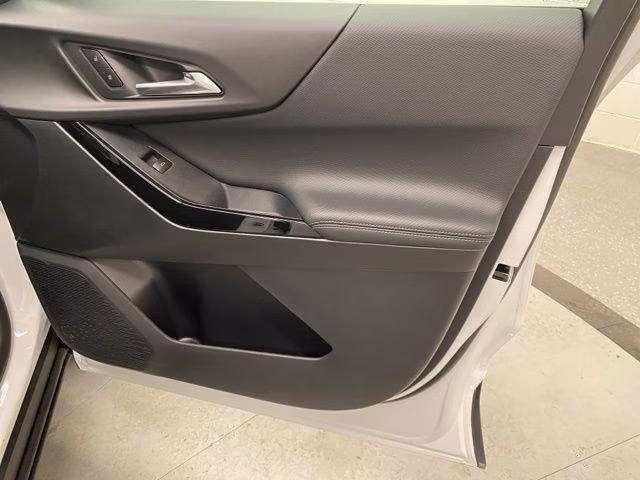 2026 Chevrolet Equinox LT - Photo 25