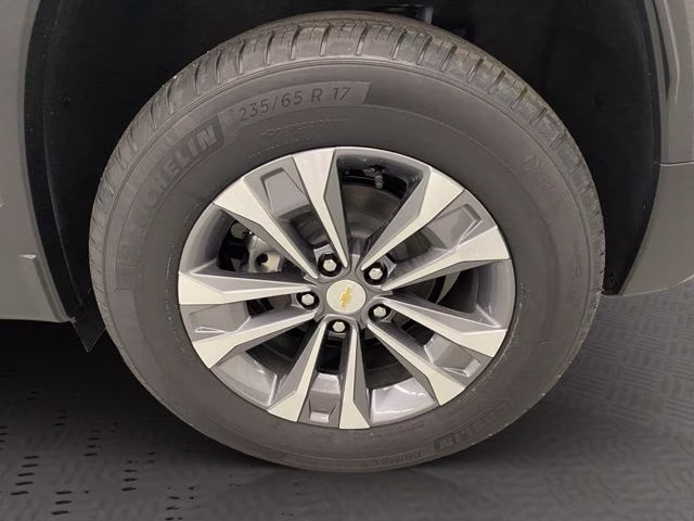 2026 Chevrolet Equinox LT - Photo 39
