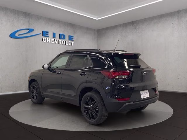2026 Mosaic Black Metallic Chevrolet Trailblazer LT AWD SUV