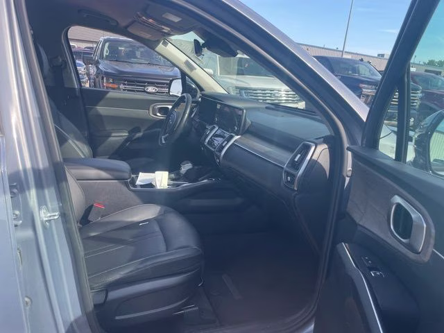 2023 Everlasting Silver Kia Sorento X-Line S AWD SUV