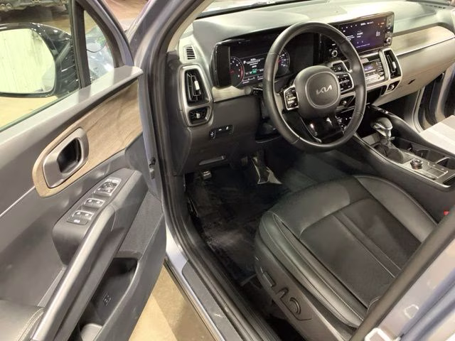 2023 Everlasting Silver Kia Sorento X-Line S AWD SUV