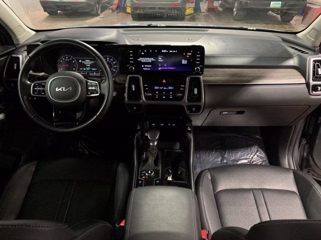 2023 Everlasting Silver Kia Sorento X-Line S AWD SUV