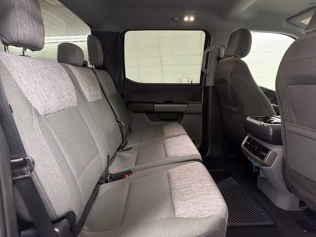 2023 Avalanche Ford F-150 XLT RWD Truck