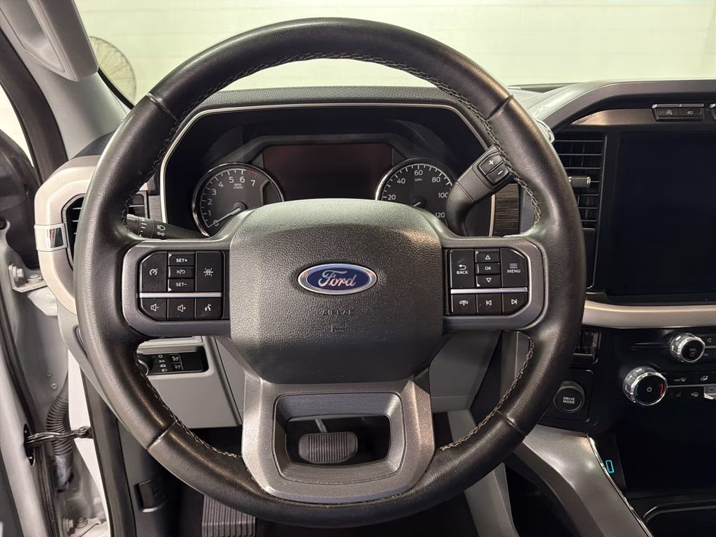 2023 Avalanche Ford F-150 XLT RWD Truck