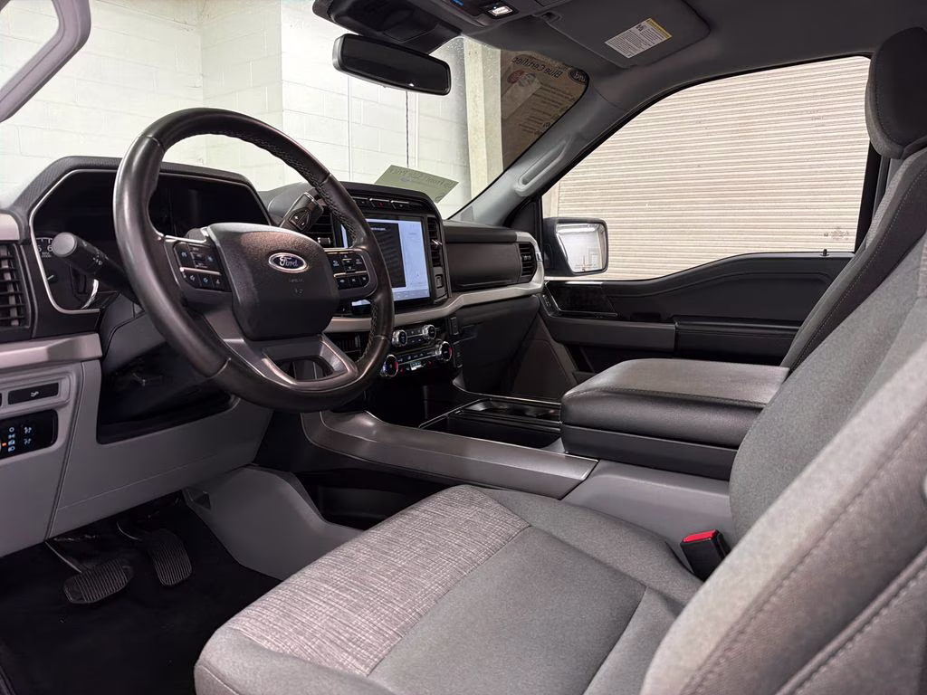 2023 Avalanche Ford F-150 XLT RWD Truck