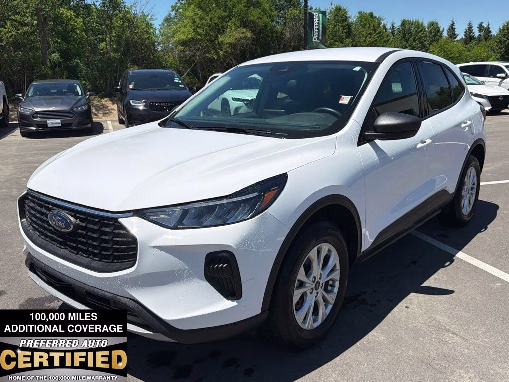 2025 Oxford White Ford Escape Active AWD SUV