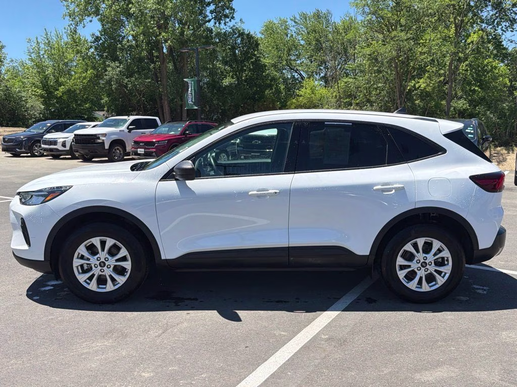 2025 Oxford White Ford Escape Active AWD SUV