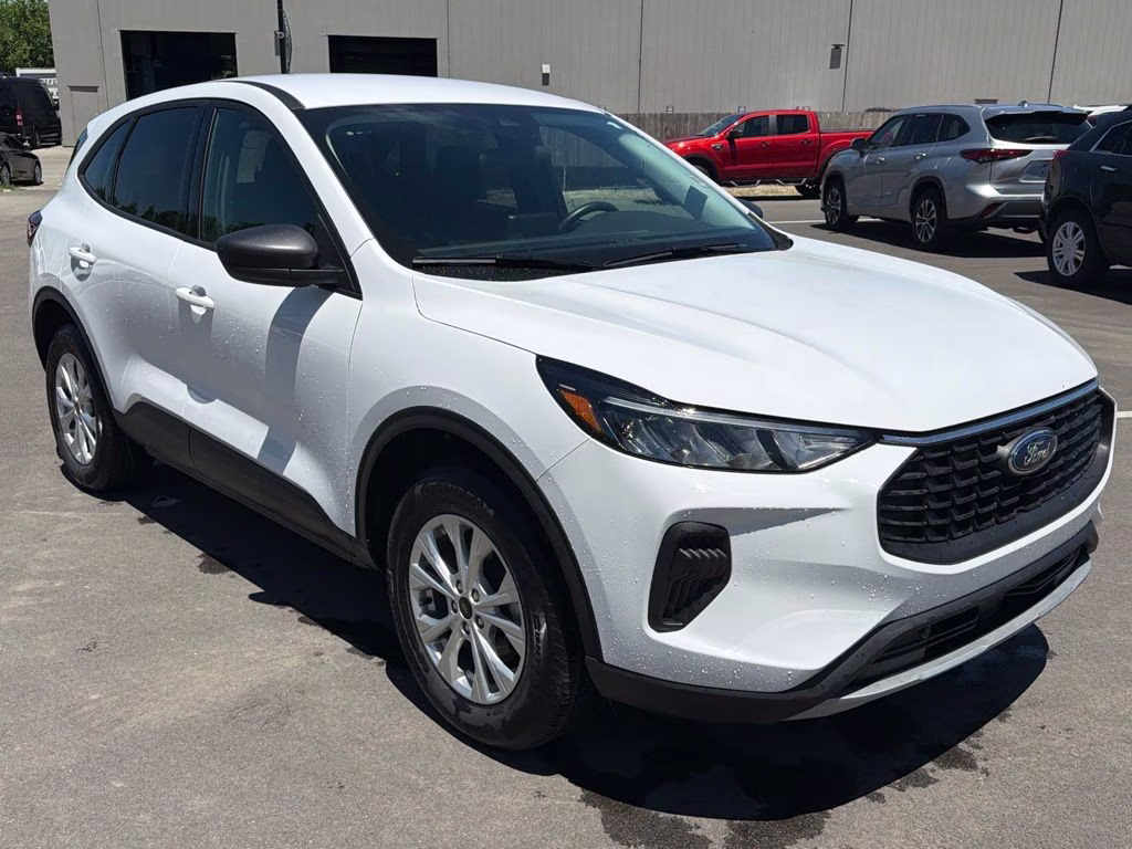 2025 Oxford White Ford Escape Active AWD SUV