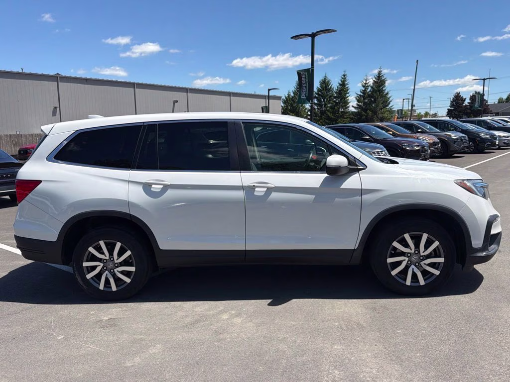 2020 White Honda Pilot EX-L AWD SUV