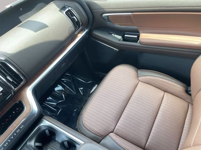 2026 Agate Black Metallic Ford Expedition King Ranch 4X4 SUV