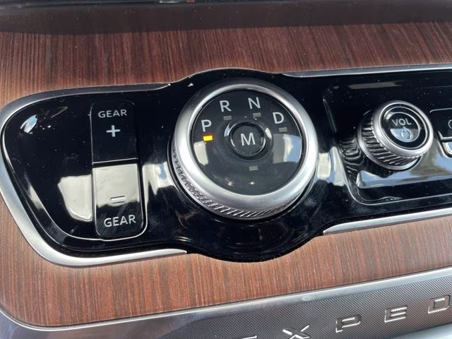 2026 Agate Black Metallic Ford Expedition King Ranch 4X4 SUV
