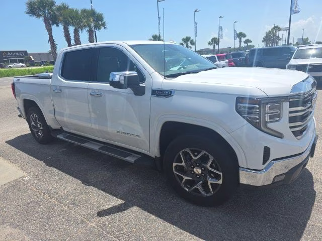 2025 Summit White GMC Sierra 1500 SLT 4X4 Truck