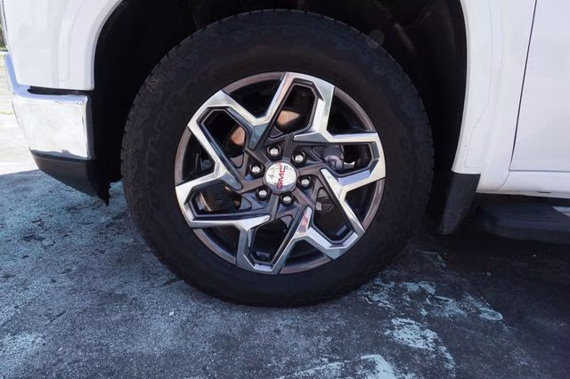 2025 Summit White GMC Sierra 1500 SLT 4X4 Truck