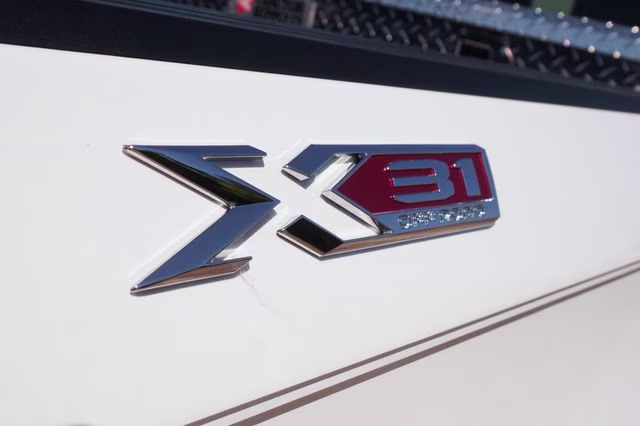 2025 Summit White GMC Sierra 1500 SLT 4X4 Truck