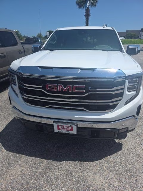 2025 Summit White GMC Sierra 1500 SLT 4X4 Truck