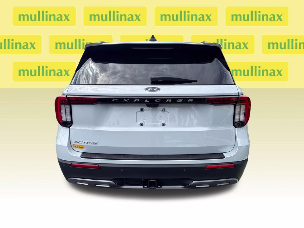 2026 Space White Metallic Ford Explorer Active RWD SUV