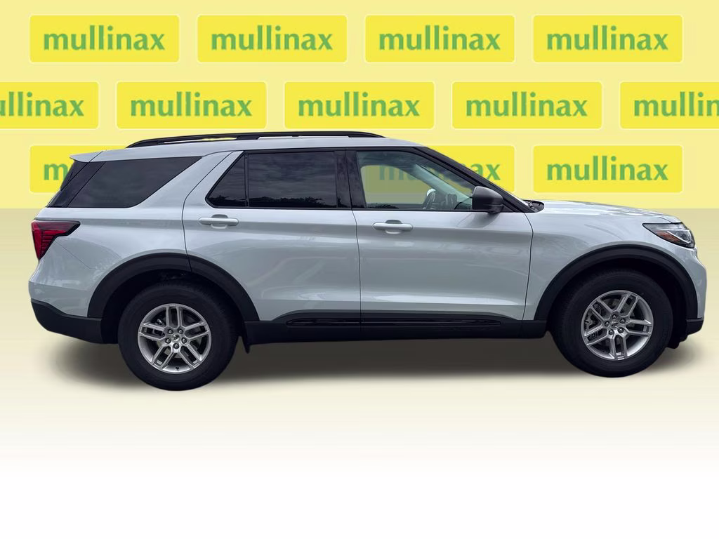 2026 Space White Metallic Ford Explorer Active RWD SUV