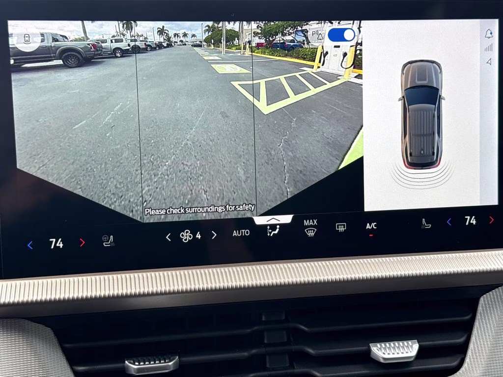 2026 Space White Metallic Ford Explorer Active RWD SUV