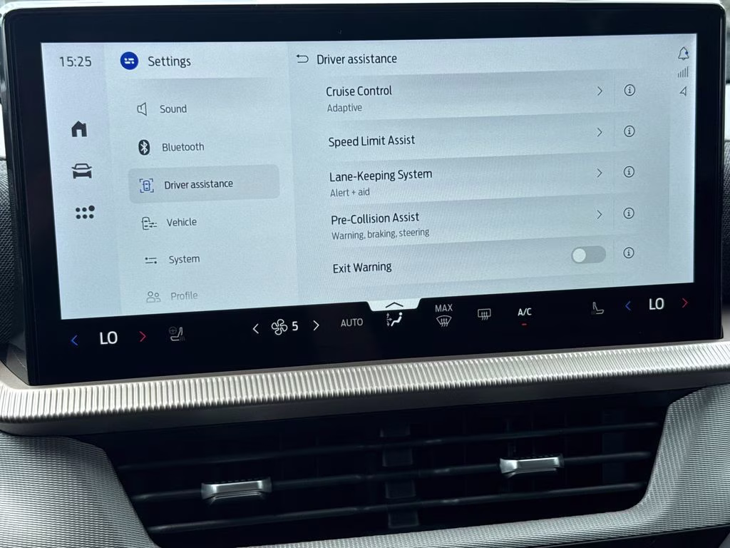 2026 Space White Metallic Ford Explorer Active RWD SUV
