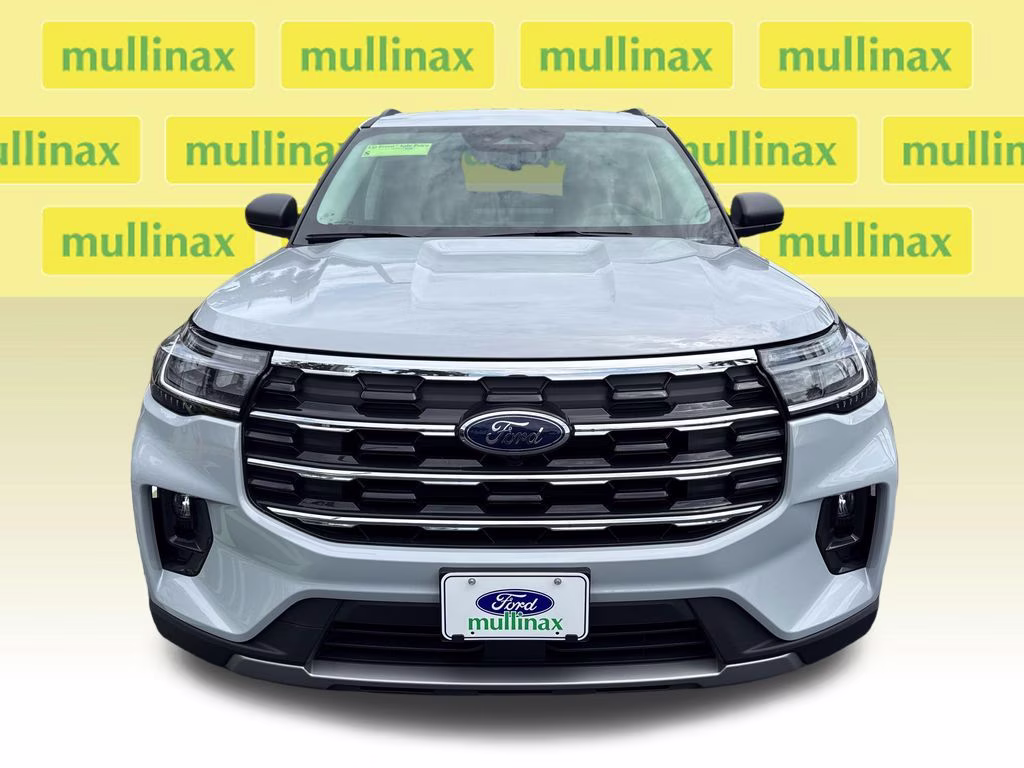2026 Space White Metallic Ford Explorer Active RWD SUV