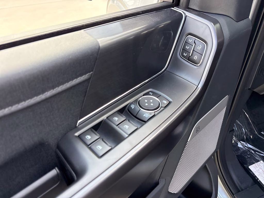 2026 Iconic Silver Metallic Ford F-150 Lariat 4X4 Truck
