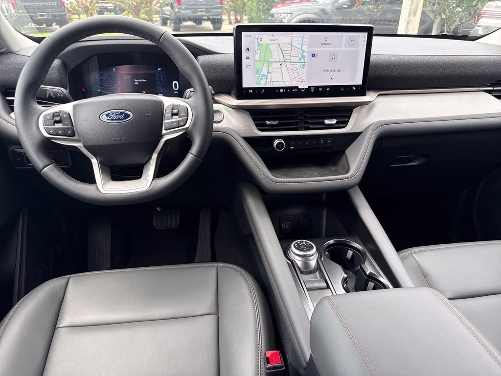 2026 Space White Metallic Ford Explorer Active RWD SUV