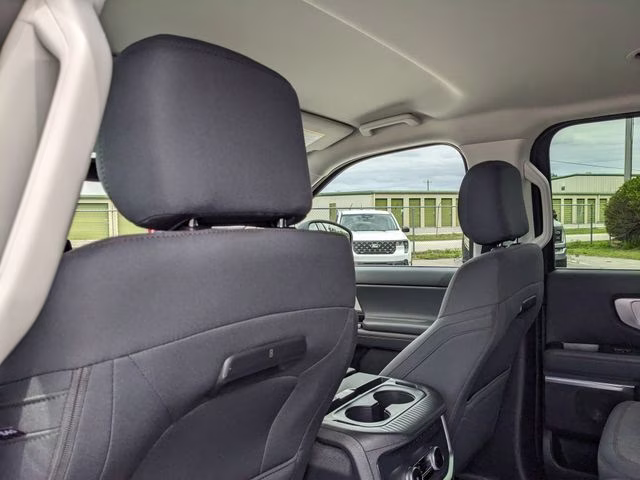 2025 Oxford White Ford Expedition Max Active RWD SUV