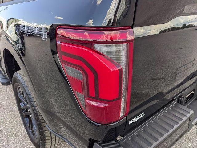 2025 Black Metallic Ford F-150 Lariat 4X4 Truck