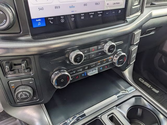 2025 Black Metallic Ford F-150 Lariat 4X4 Truck
