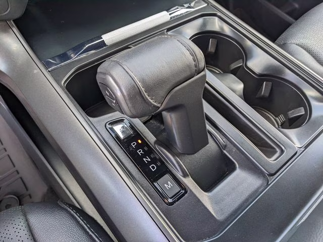 2025 Black Metallic Ford F-150 Lariat 4X4 Truck
