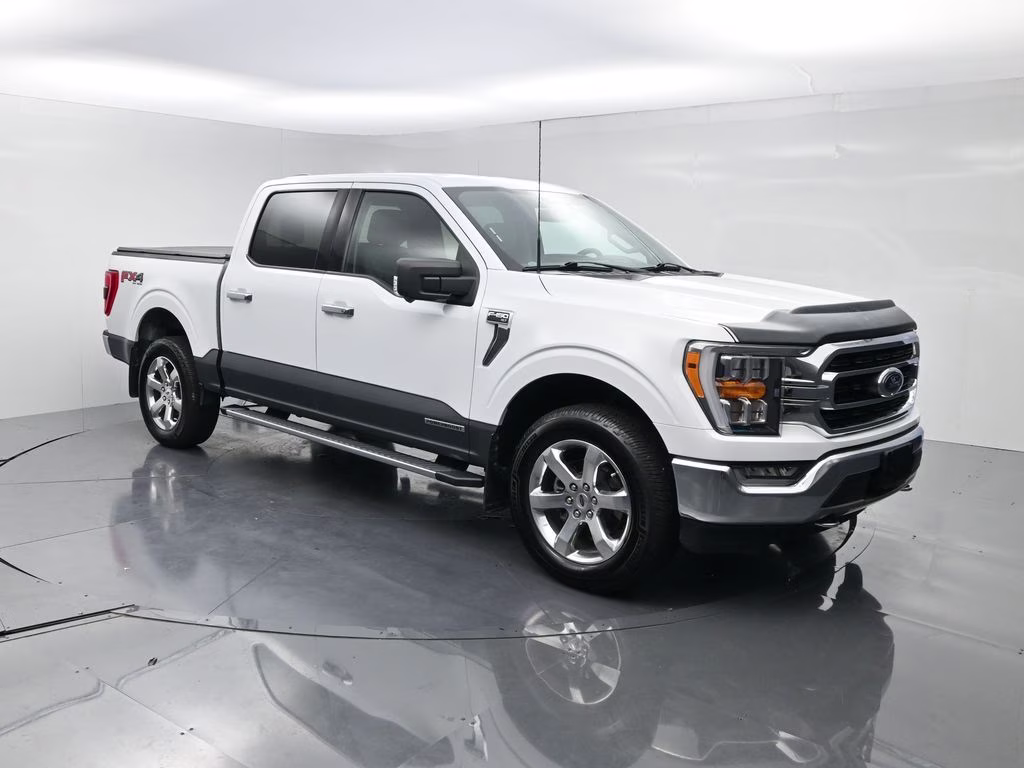 2021 White Ford F-150 XLT 4X4 Truck