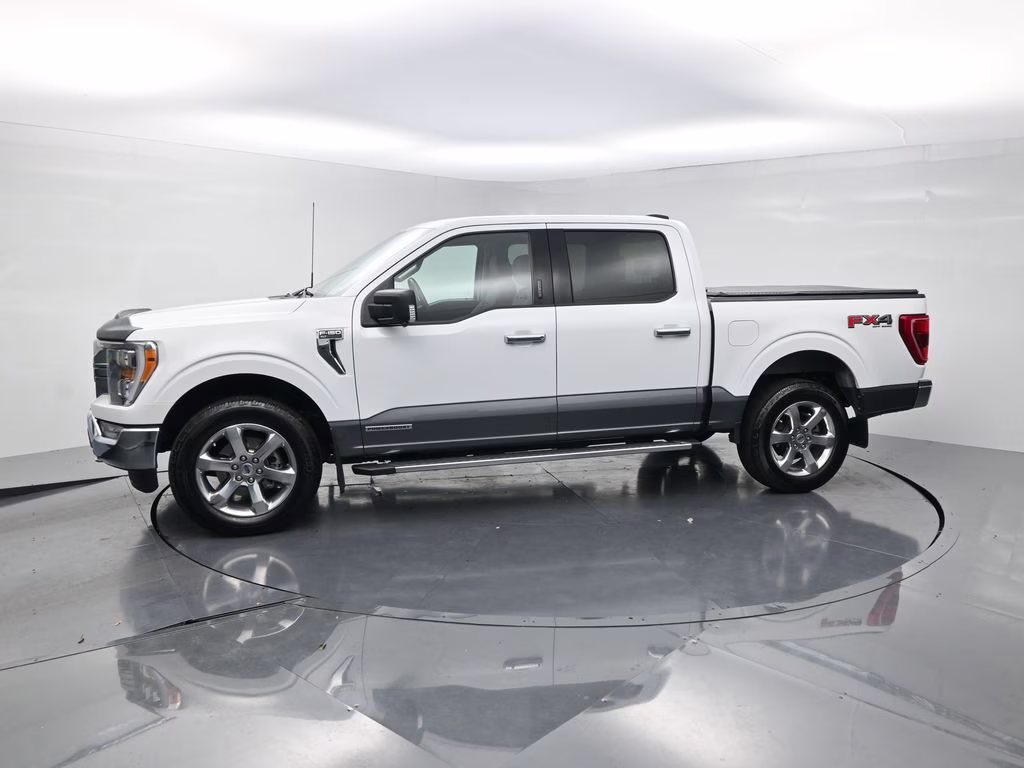 2021 White Ford F-150 XLT 4X4 Truck