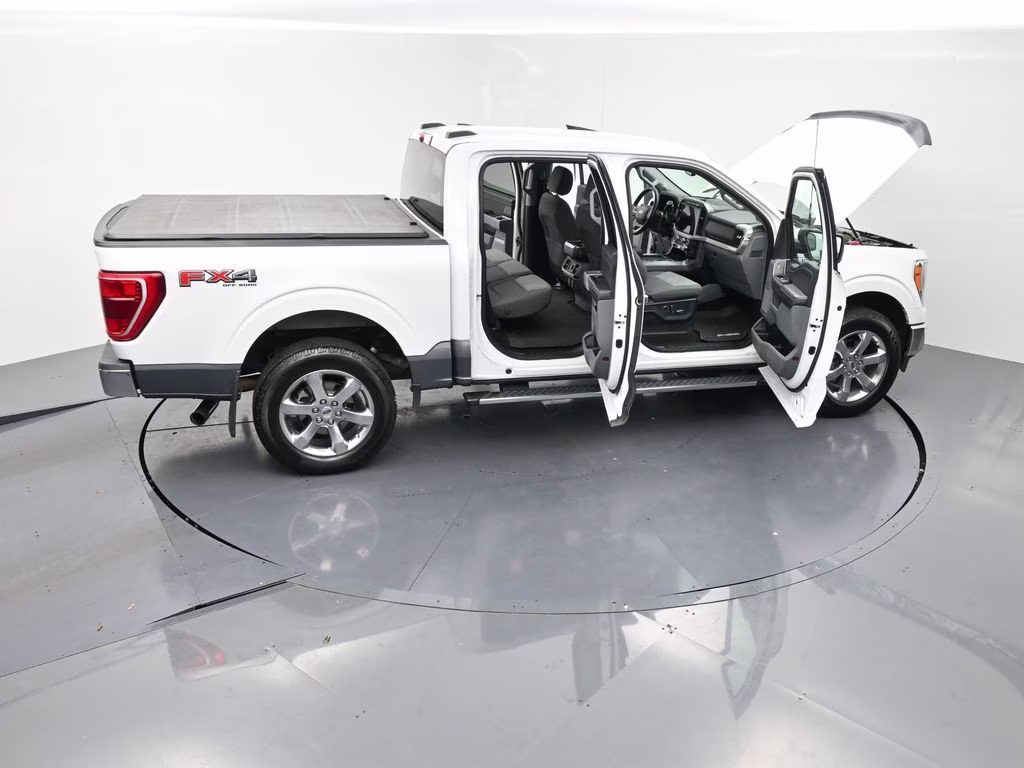 2021 White Ford F-150 XLT 4X4 Truck