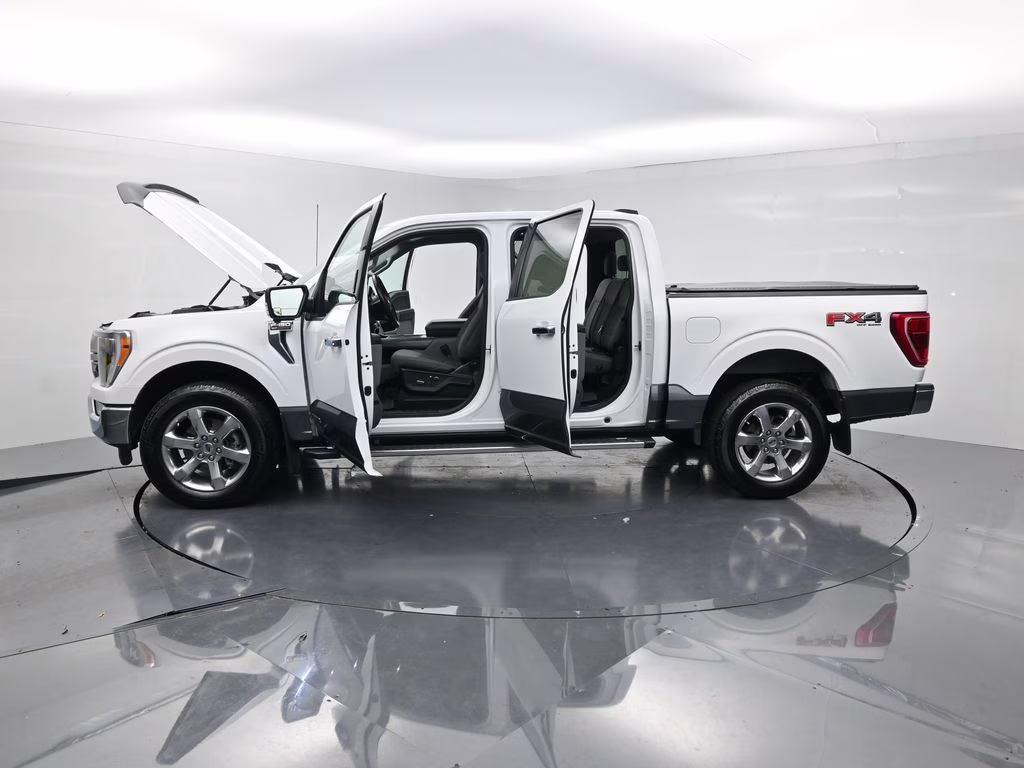 2021 White Ford F-150 XLT 4X4 Truck