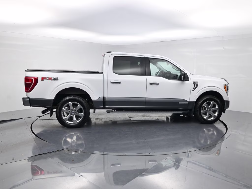 2021 White Ford F-150 XLT 4X4 Truck
