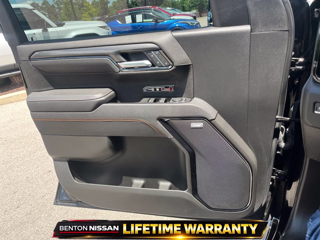 2025 Onyx Black GMC Sierra 1500 AT4 4X4 Truck