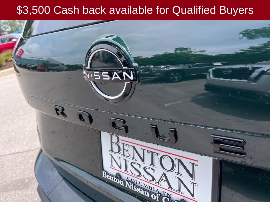 2026 Obsidian Green Nissan Rogue Dark Armor FWD SUV