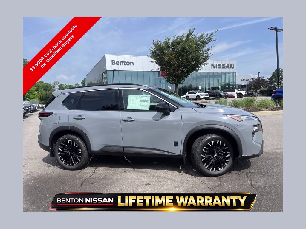 2026 Nissan Rogue Dark Armor's photo