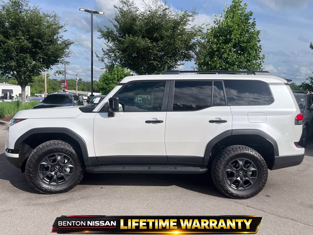 2025 Eminent White Pearl Lexus GX 550 Overtrail 4X4 SUV