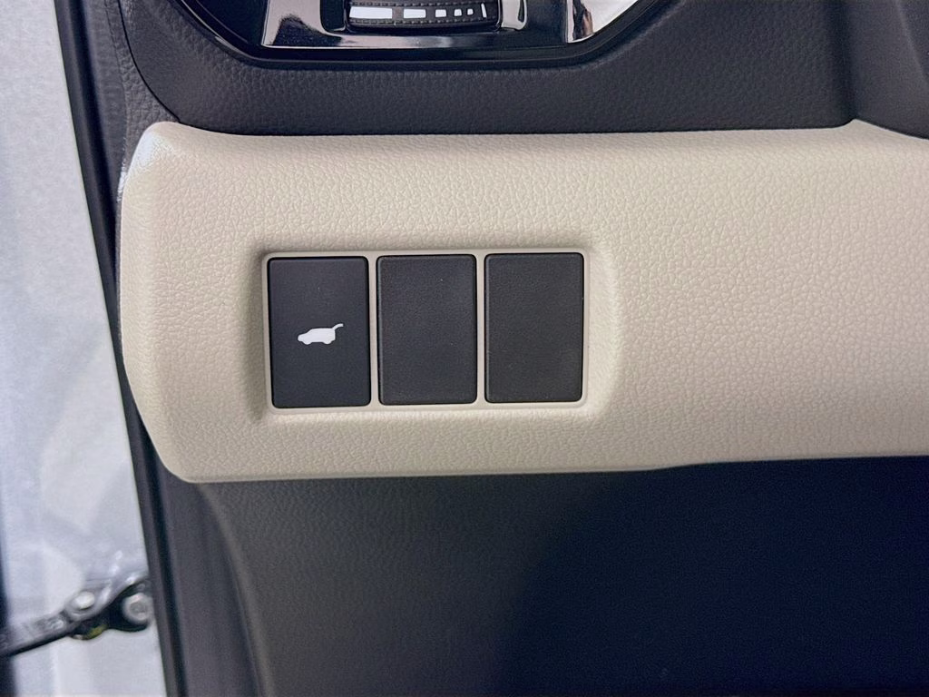 2026 Solar Silver Metallic Honda Pilot EX-L FWD SUV