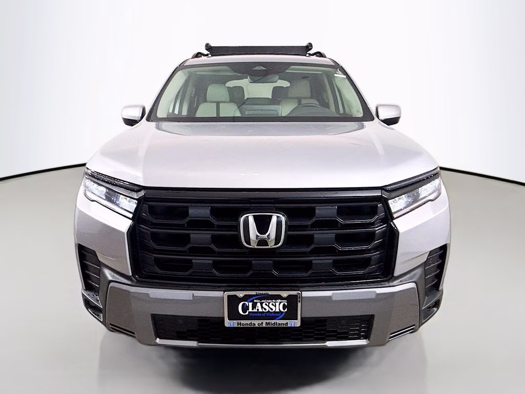 2026 Solar Silver Metallic Honda Pilot EX-L FWD SUV