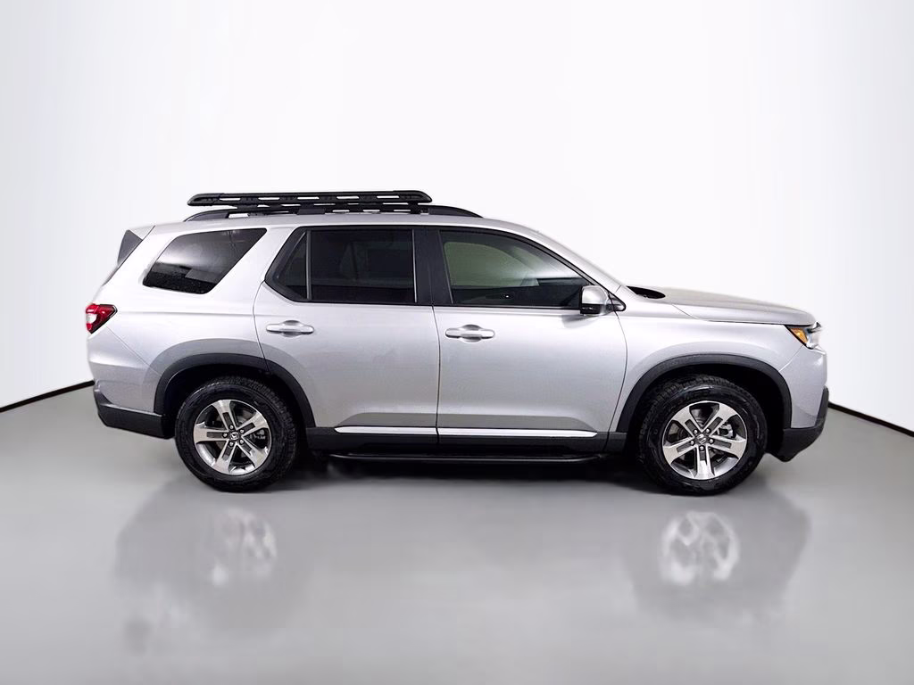 2026 Solar Silver Metallic Honda Pilot EX-L FWD SUV