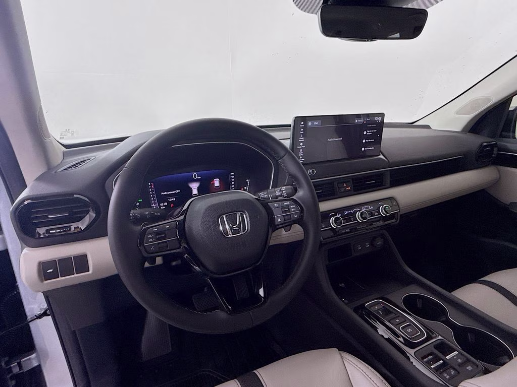 2026 Solar Silver Metallic Honda Pilot EX-L FWD SUV