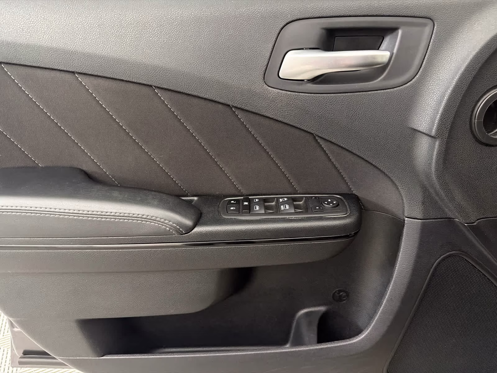 2023 Granite Pearlcoat Dodge Charger GT RWD Sedan