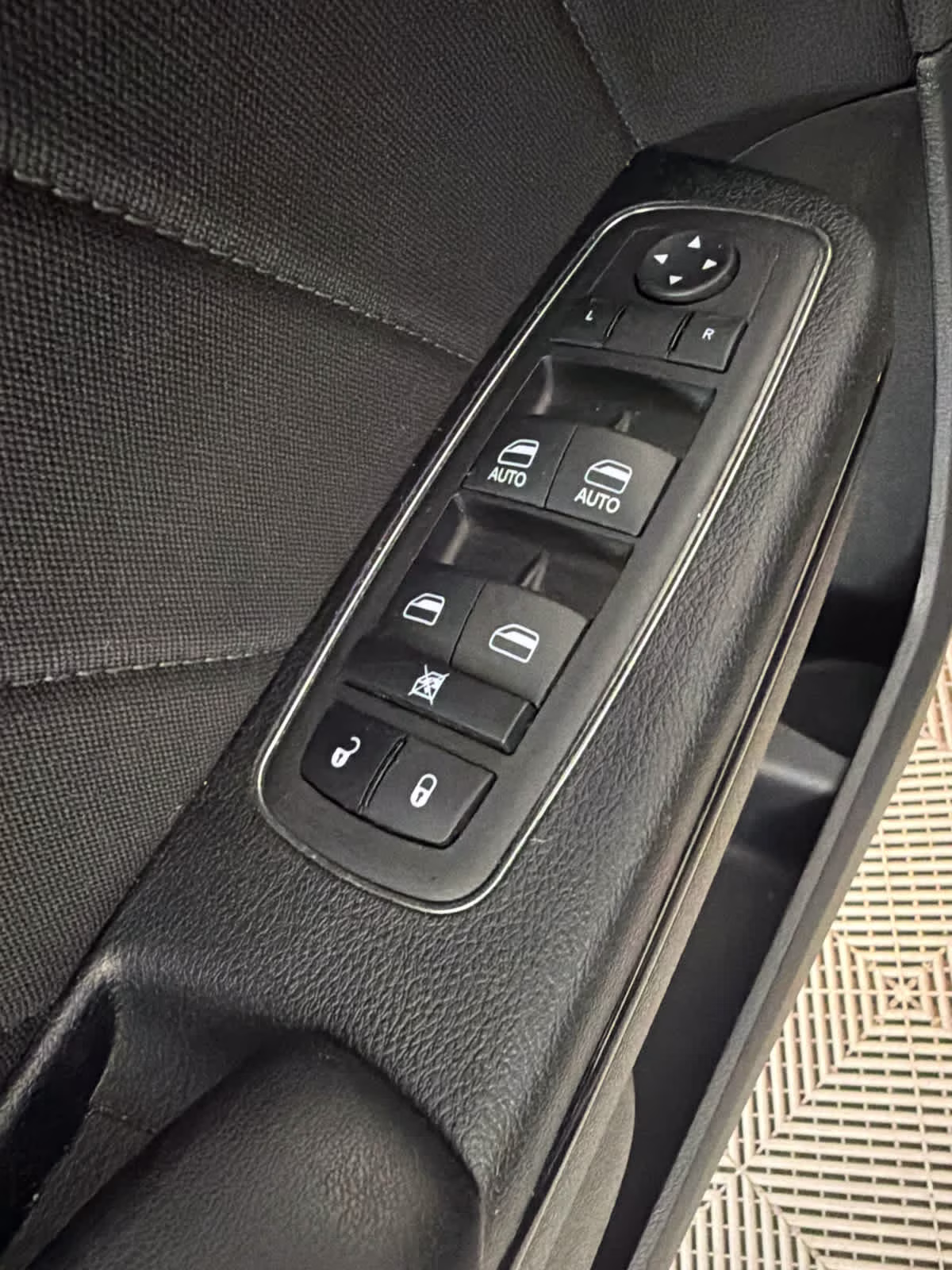 2023 Granite Pearlcoat Dodge Charger GT RWD Sedan