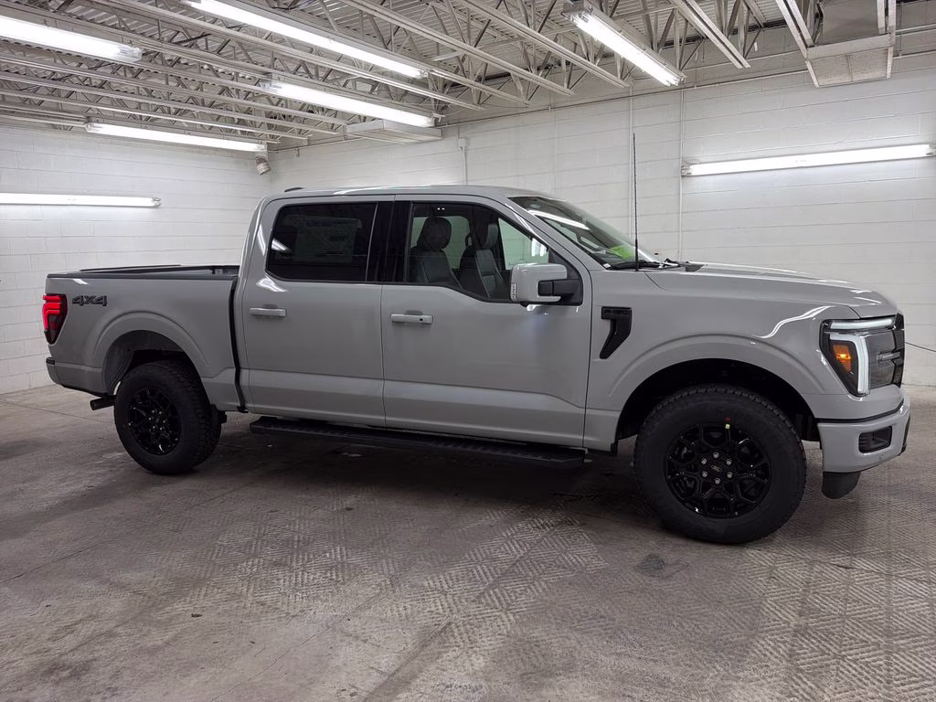 2026 AVALANCHE Ford F-150 Lariat 4X4 Truck
