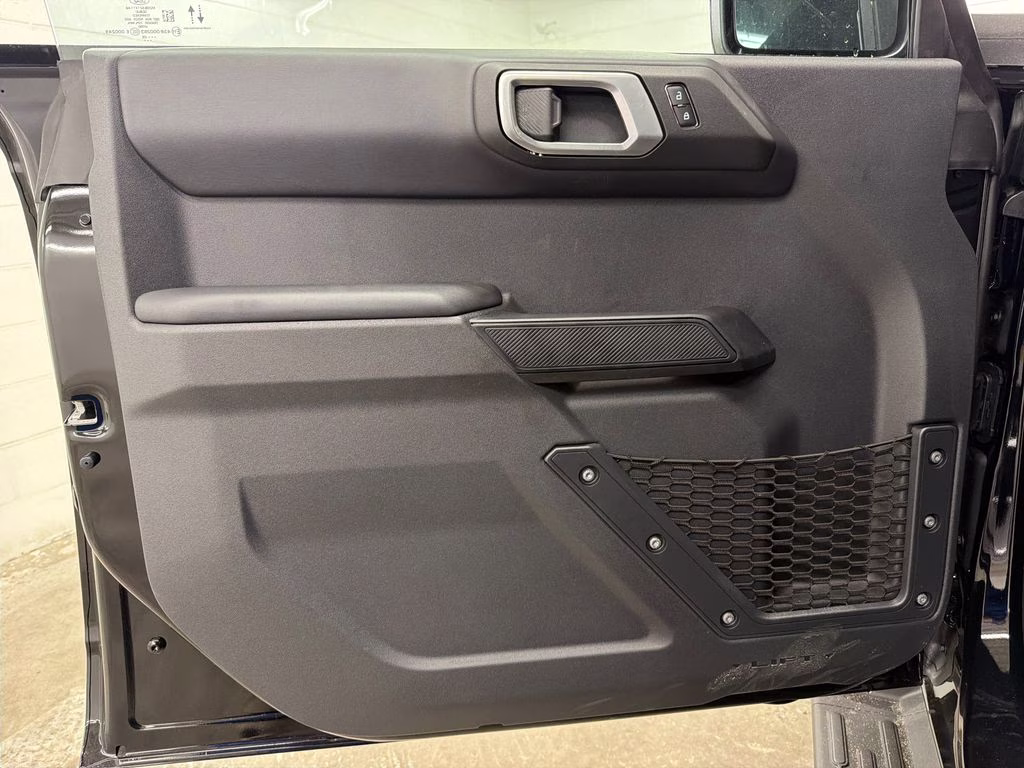 2026 SHADOW BLACK Ford Bronco Outer Banks 4X4 SUV