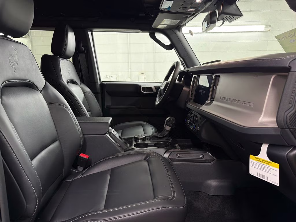 2026 SHADOW BLACK Ford Bronco Outer Banks 4X4 SUV