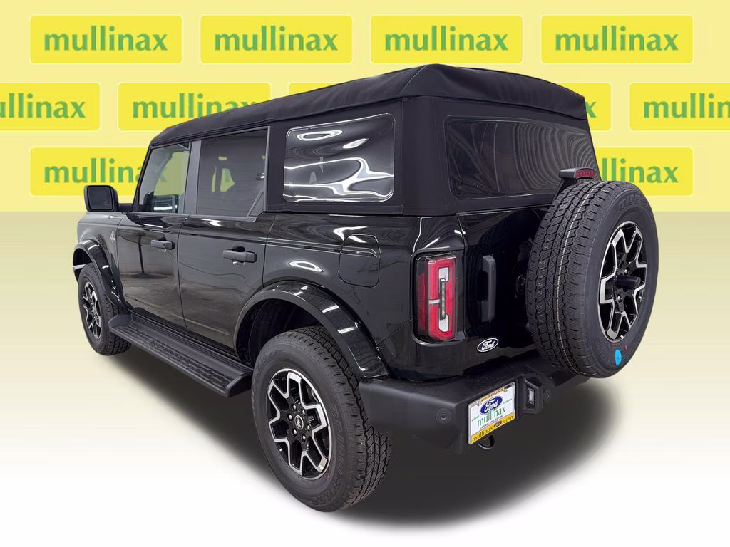 2026 SHADOW BLACK Ford Bronco Outer Banks 4X4 SUV