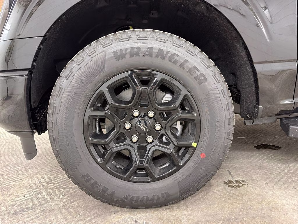 2026 AGATE BLACK Ford F-150 Lariat RWD Truck